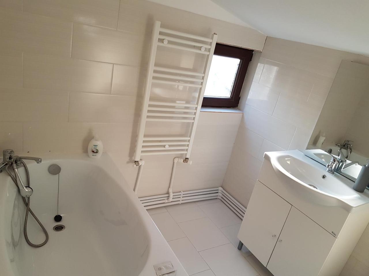 Rent Holding Apartments Iasi Ngoại thất bức ảnh