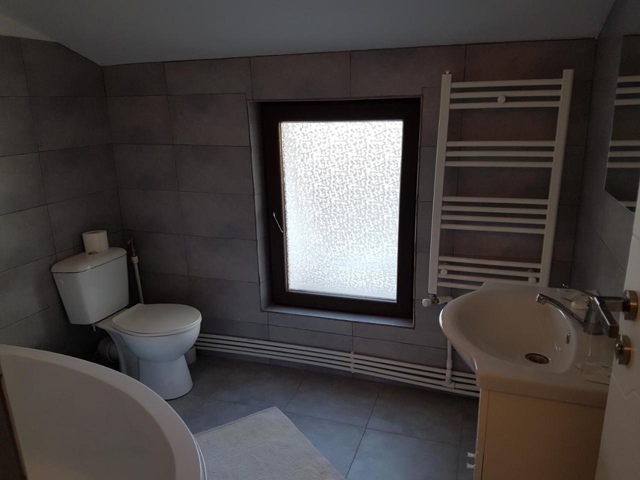 Rent Holding Apartments Iasi Ngoại thất bức ảnh